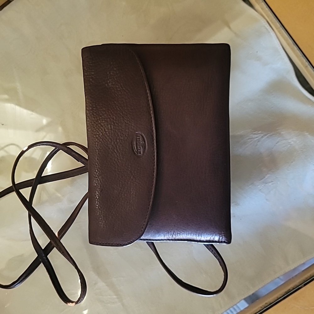 Vintage Fossil Leather Crossbody Wallet